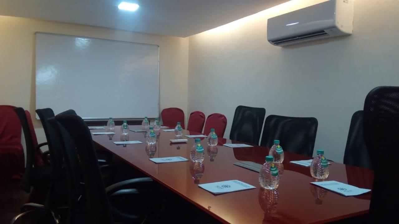 Klase Hotels Chennai Exteriör bild
